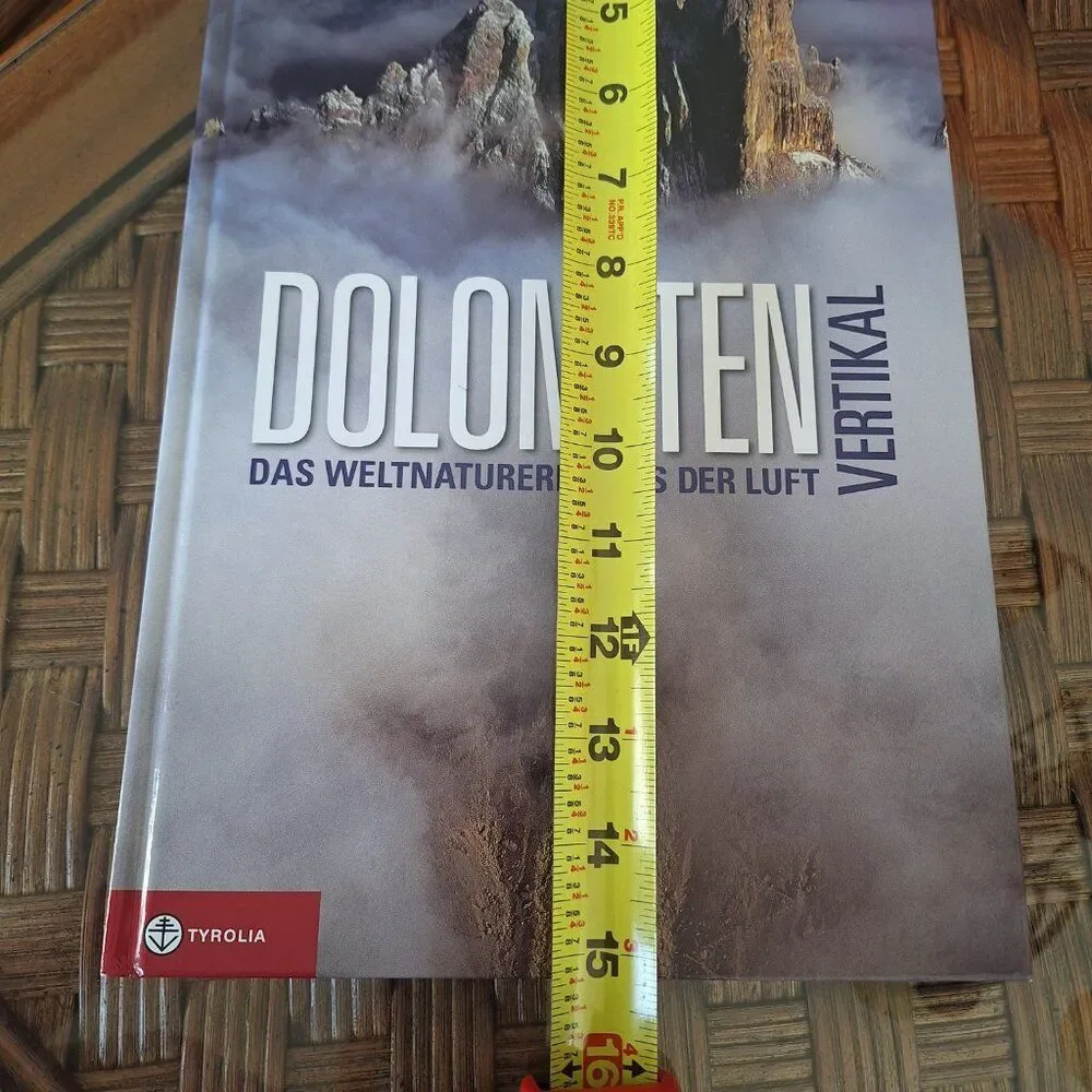 Dolomiten vertikal: The World Natural Heritage from the air / Coffee Table Book